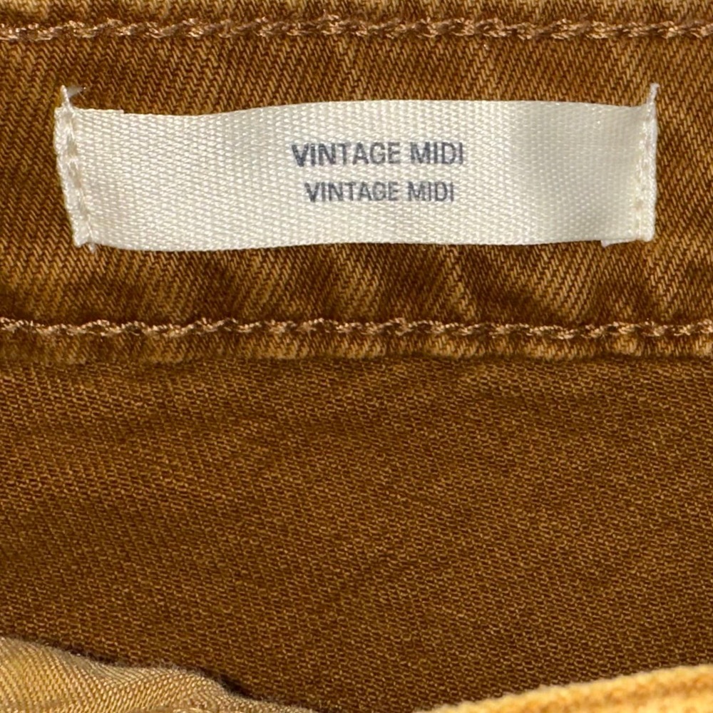 SOLD 💕Universal Thread High Rise Vintage Midi Jean Shorts - Picture 4 of 12